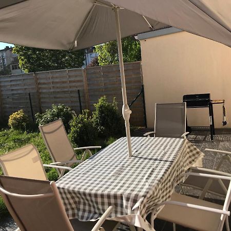 Agréable maison proche Gare avec parking gratuit Le Mans Esterno foto
