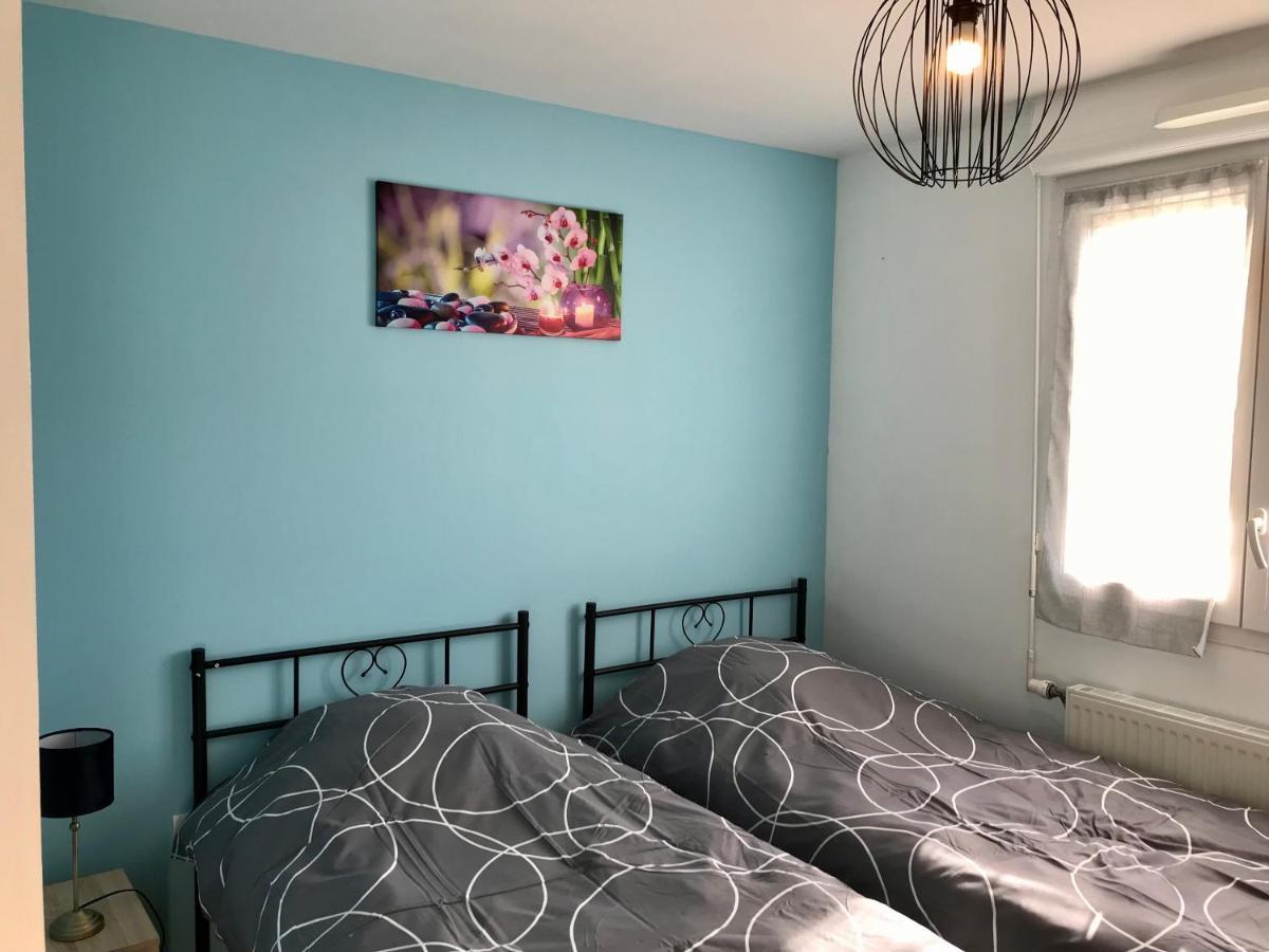Agréable maison proche Gare avec parking gratuit Le Mans Esterno foto