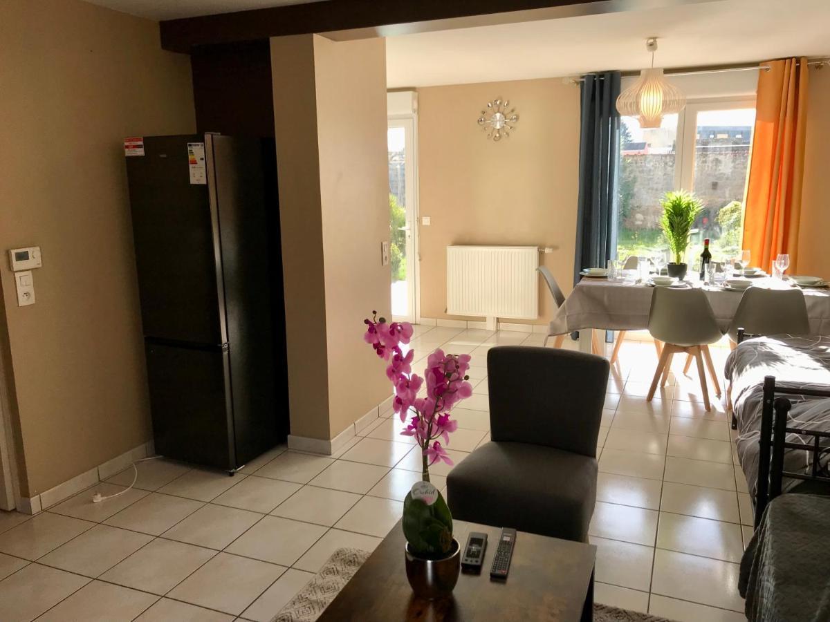 Agréable maison proche Gare avec parking gratuit Le Mans Esterno foto
