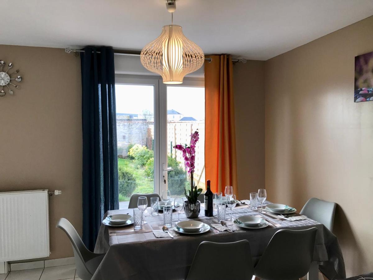 Agréable maison proche Gare avec parking gratuit Le Mans Esterno foto
